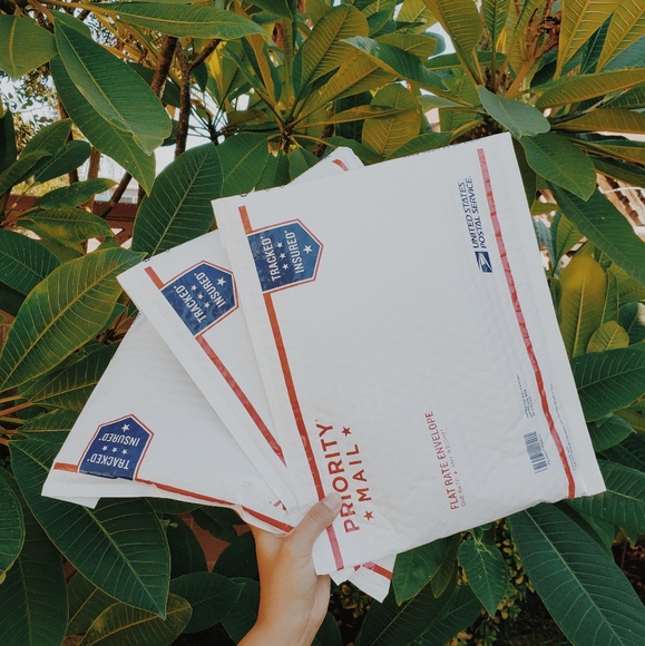 Welcome to my Closet 🌻 - Picture 3 of 4